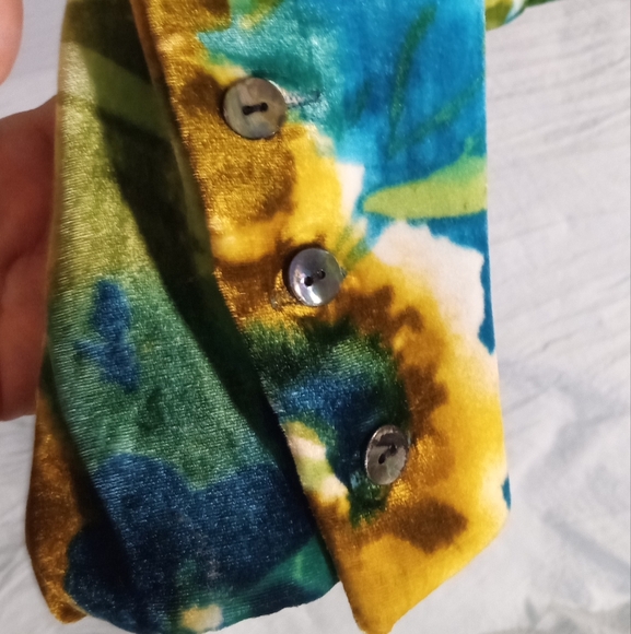 Beautiful Vibrant Multicolor Velvet Jacket size small - Picture 5 of 13